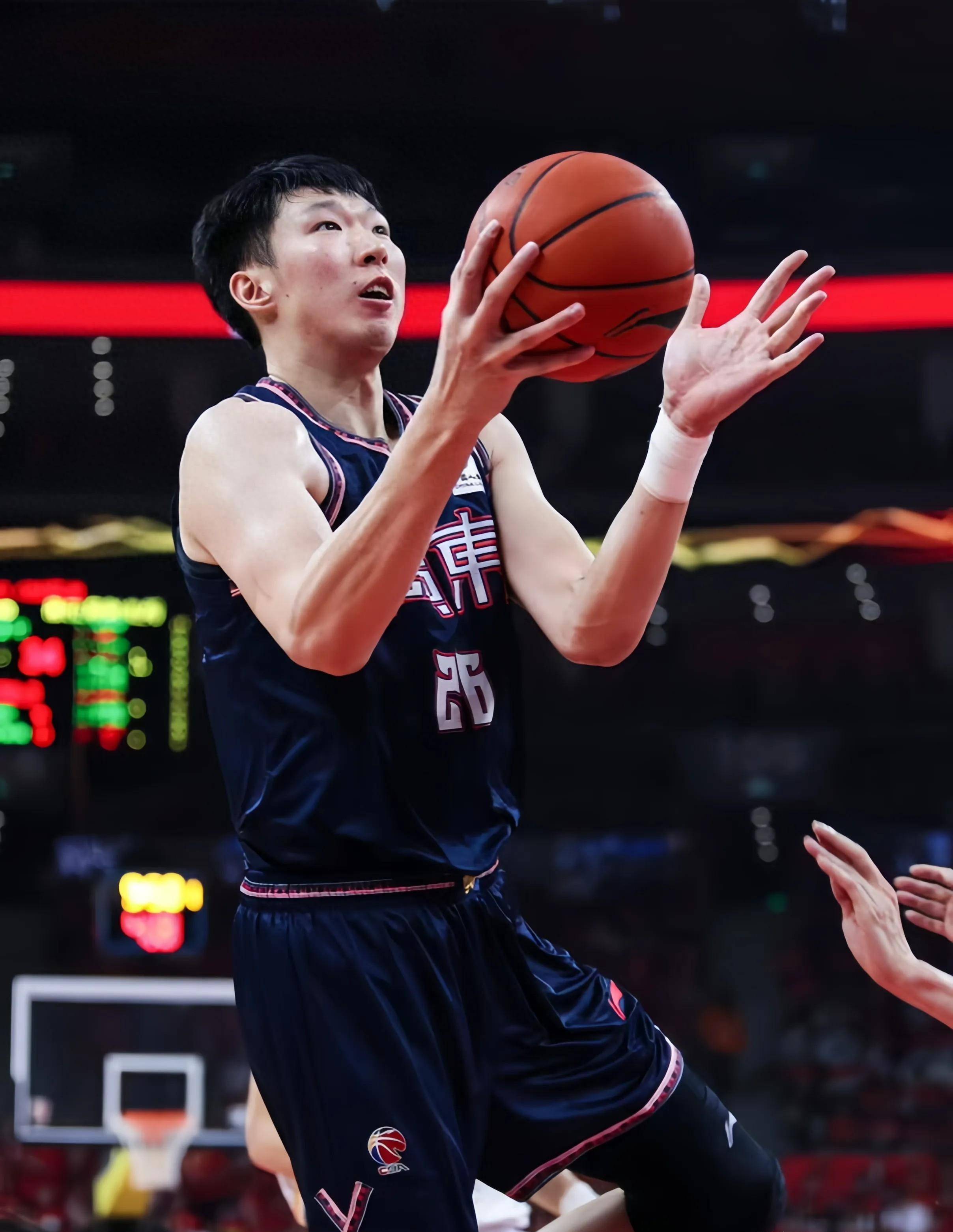 CBA常规赛倒计时，葡萄牙体育窗口期单刀错失，细节引发关注，底气十足，轮换策略成焦点的简单介绍